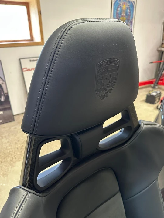 2019 Parts & Memorabilia Seats & Interior - Image 7 of 24