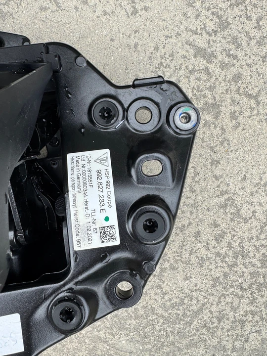 2020 Parts & Memorabilia Bodywork - Image 7 of 10