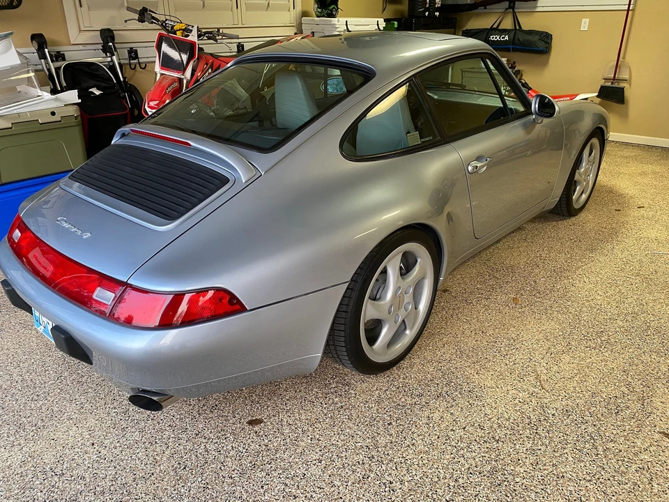1995 Porsche 993 Carrera 4 - Image 2 of 14