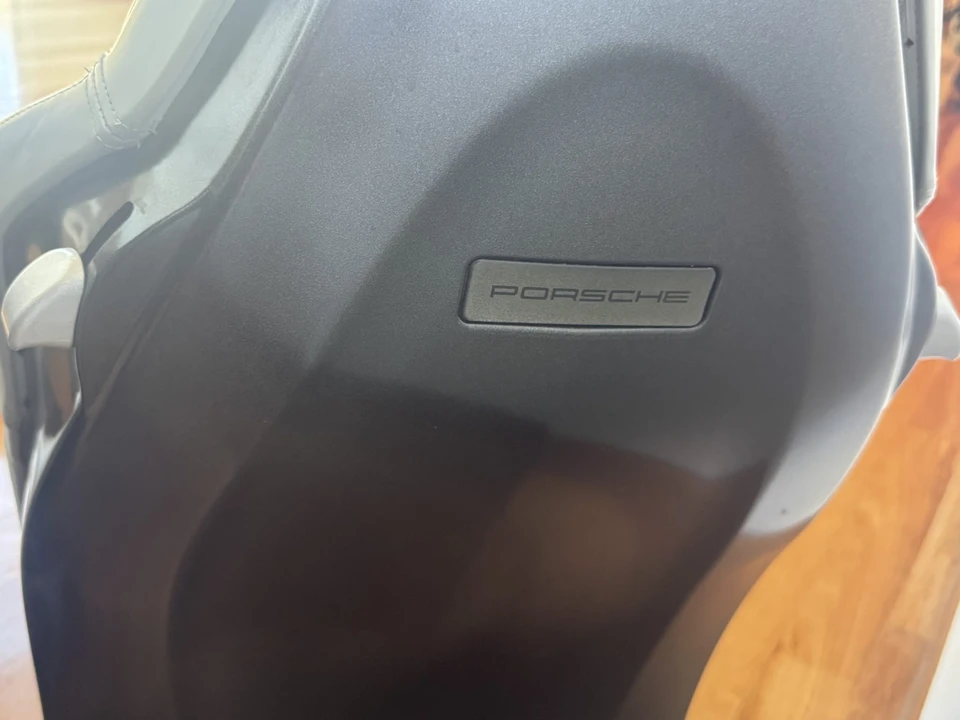 Parts & Memorabilia Seats & Interior - Image 17 of 19
