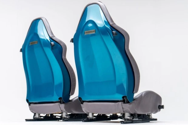 Parts & Memorabilia Seats & Interior - Image 4 of 5