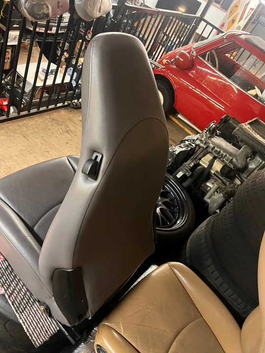 1995 Parts & Memorabilia Seats & Interior - Image 8 of 8
