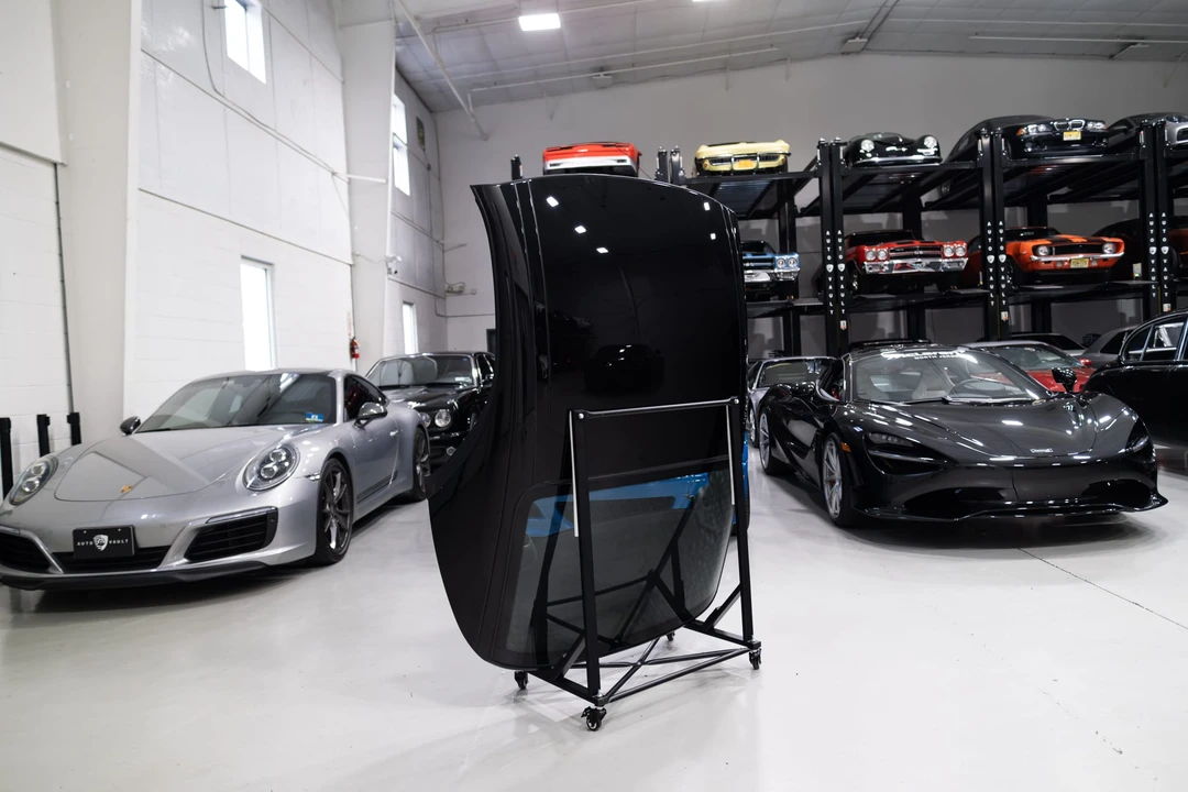 Parts & Memorabilia Bodywork - Image 3 of 31