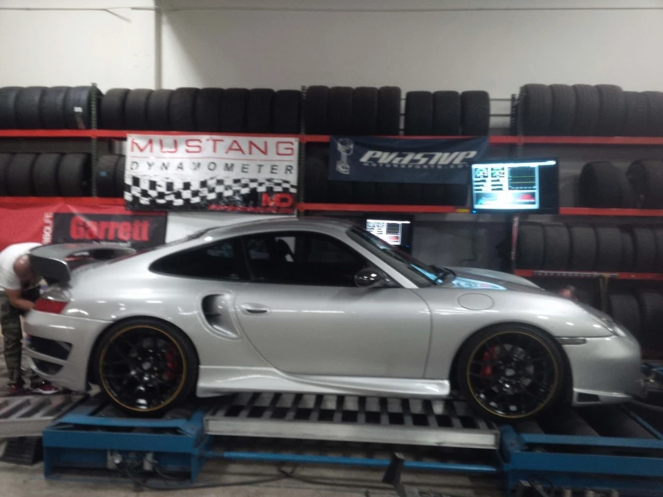 2001 Porsche 996 Turbo - Image 13 of 14