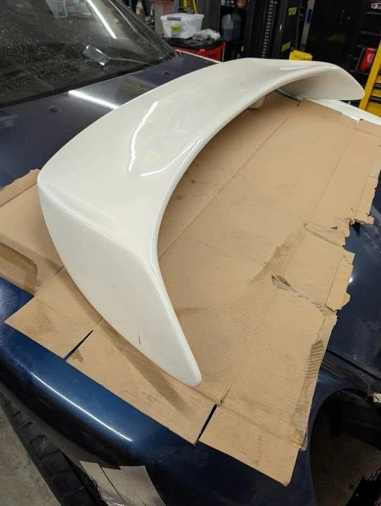2001 Parts & Memorabilia Bodywork - Image 9 of 10