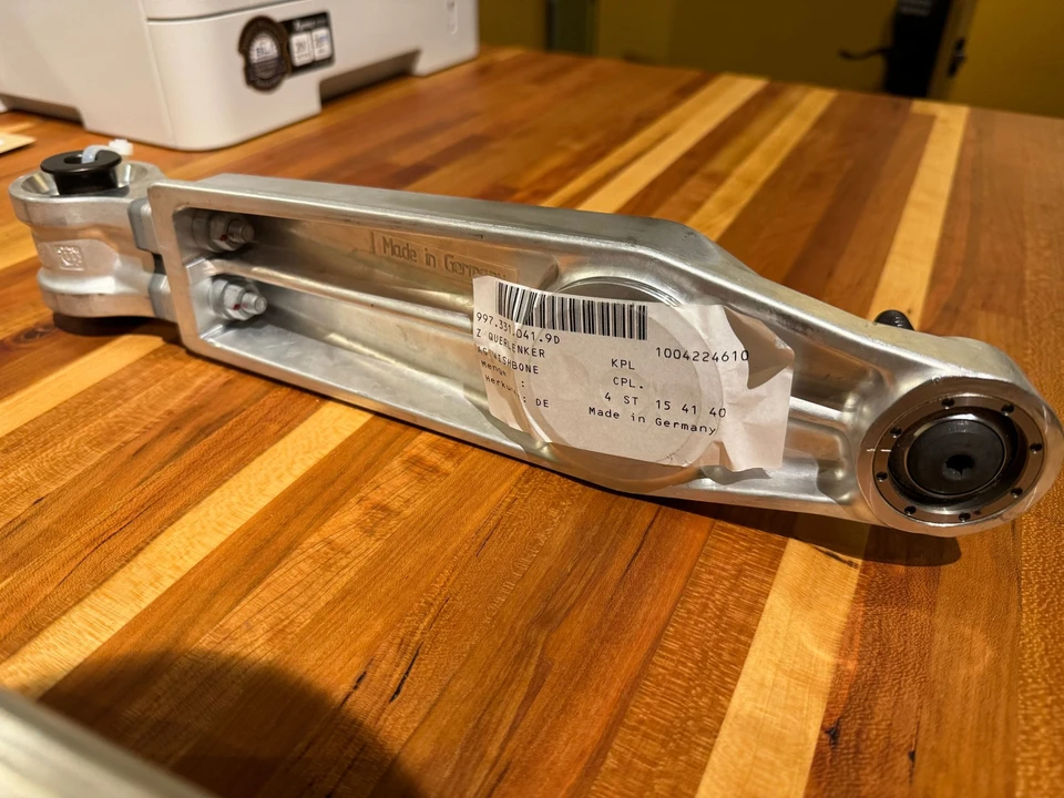 1999 Parts & Memorabilia Mechanical Components - Image 2 of 6
