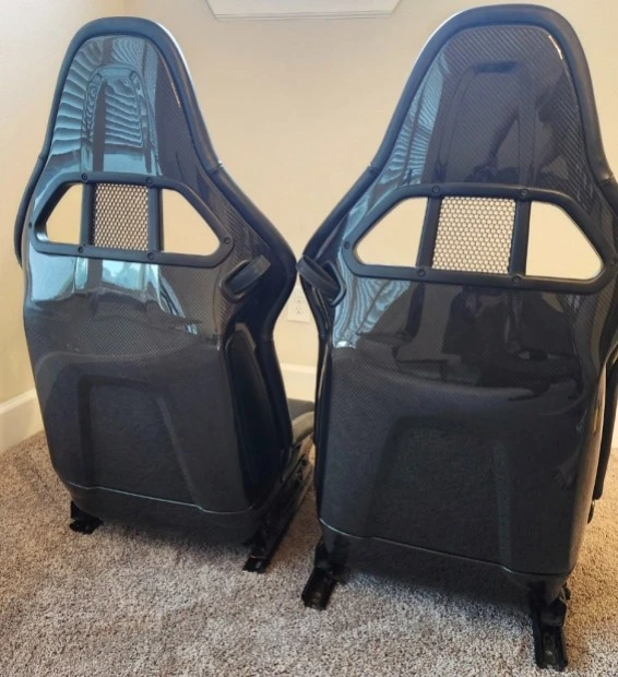 Parts & Memorabilia Seats & Interior - Image 3 of 3