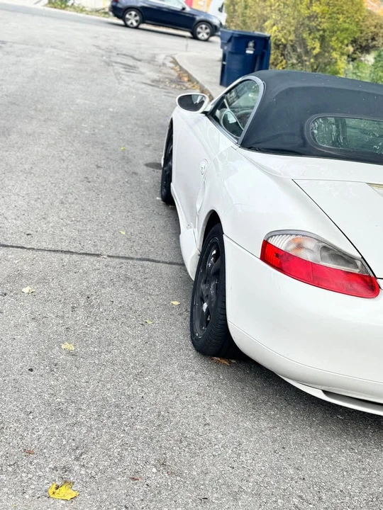 2002 Porsche 986 Boxster - Image 3 of 10
