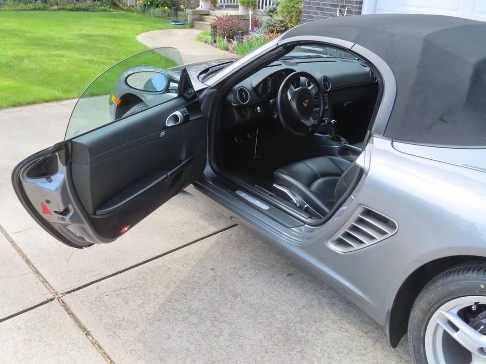 2005 Porsche 987 Boxster - Image 9 of 10