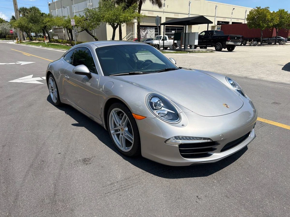 2013 Porsche 991 Carrera - Image 2 of 15