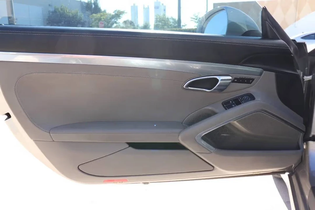 2013 Porsche 991 Carrera - Image 16 of 24