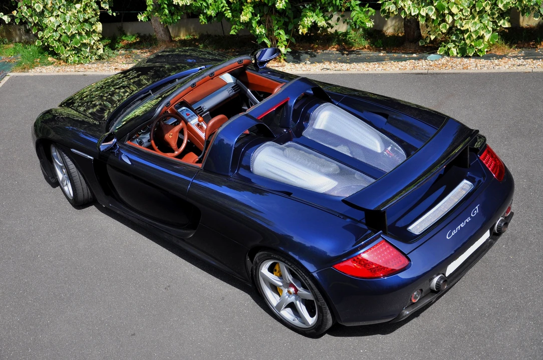 Porsche Carrera GT - Image 6 of 31