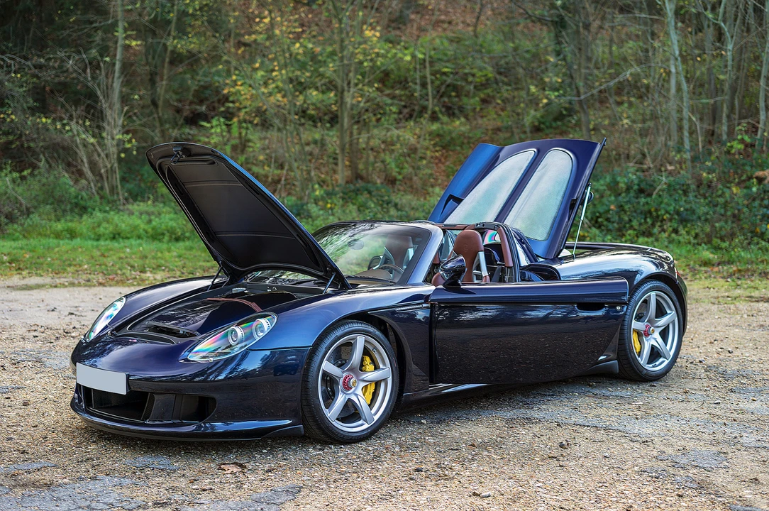 Porsche Carrera GT - Image 12 of 31