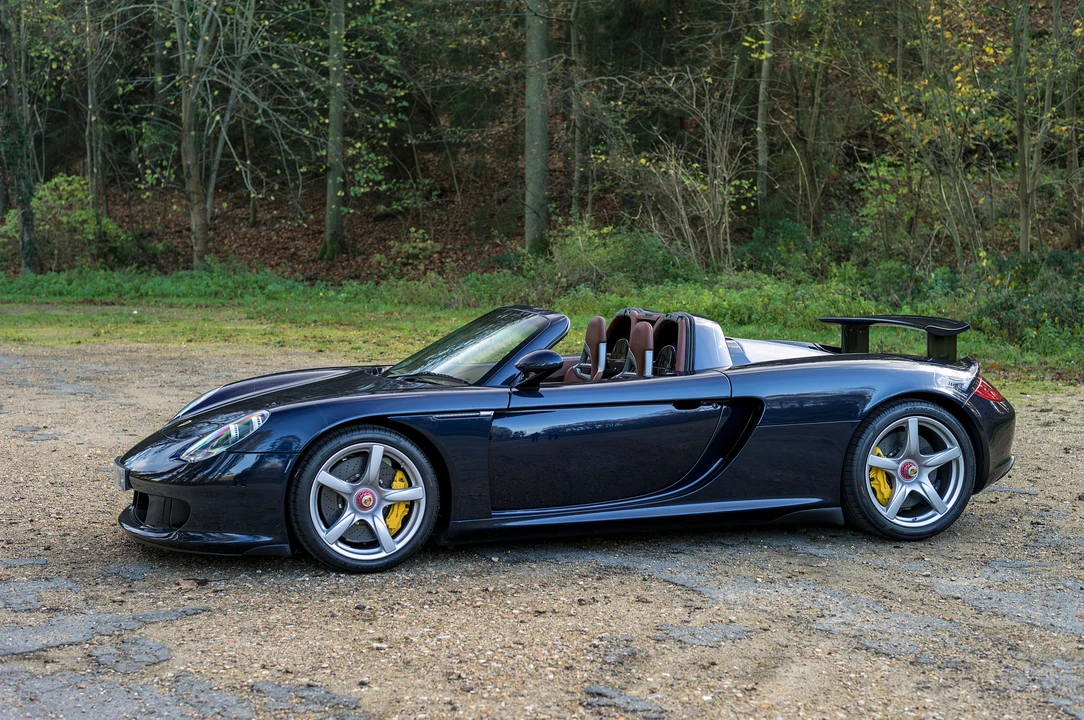 Porsche Carrera GT - Image 7 of 31