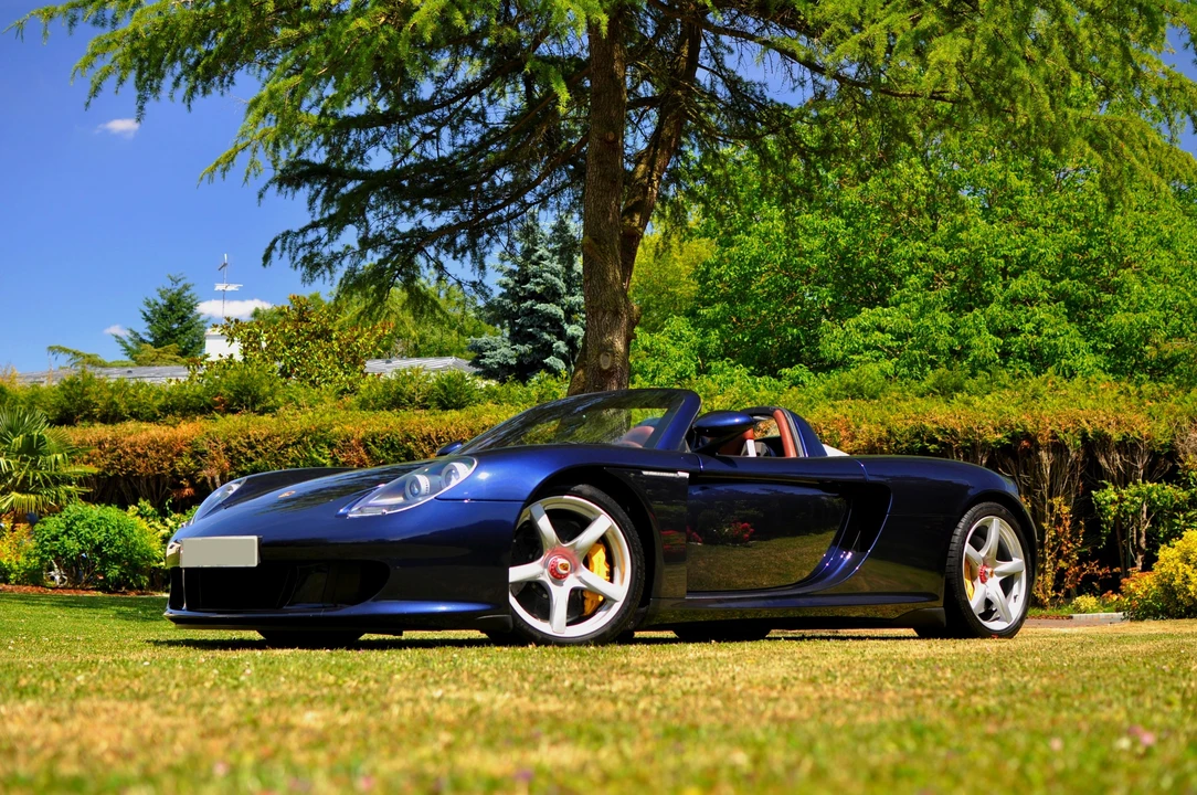 Porsche Carrera GT - Image 3 of 31