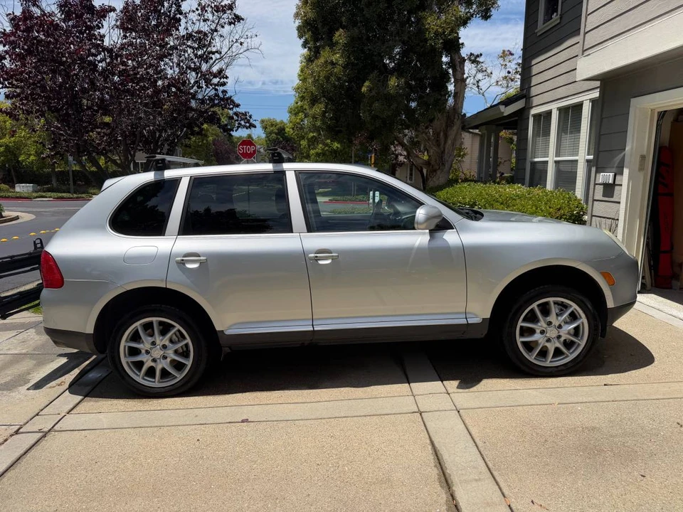 2004 Porsche 955/957 Cayenne S - Image 2 of 8