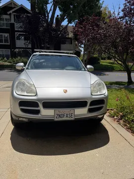 2004 Porsche Cayenne S