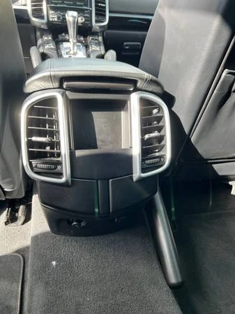 2016 Porsche 958 Cayenne - Image 13 of 19
