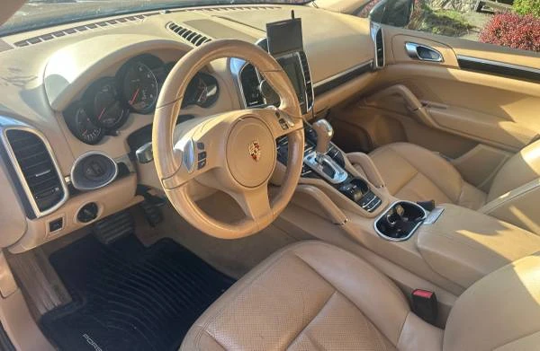 2011 Porsche 958 Cayenne - Image 7 of 11