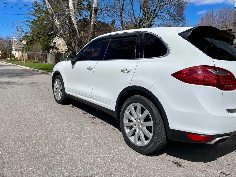 2012 Porsche 958 Cayenne - Image 2 of 7
