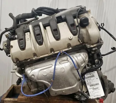 Porsche Cayenne 4.8L Engine