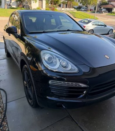 2013 Porsche 958 Cayenne - Image 2 of 11