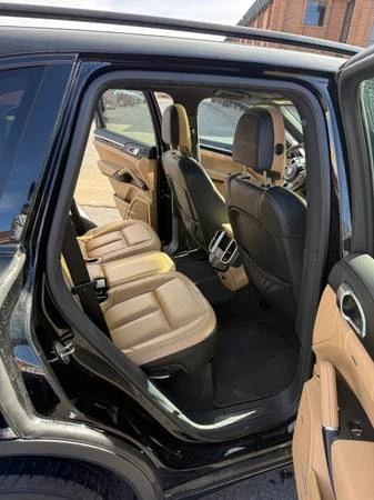 2016 Porsche 958 Cayenne - Image 10 of 14