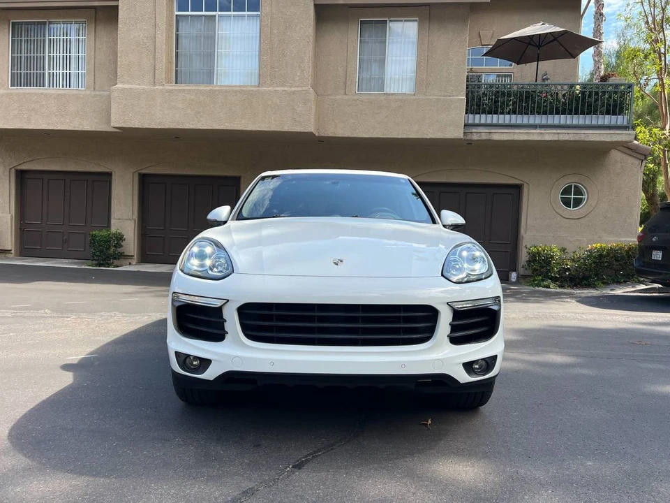 2016 Porsche 958 Cayenne - Image 5 of 17