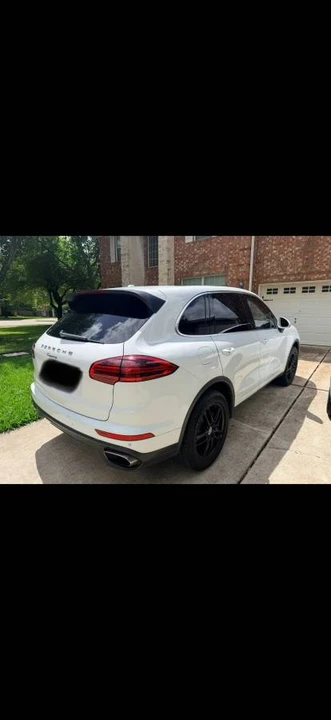 2016 Porsche 958 Cayenne - Image 3 of 9