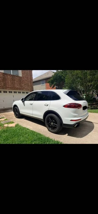 2016 Porsche 958 Cayenne - Image 5 of 9