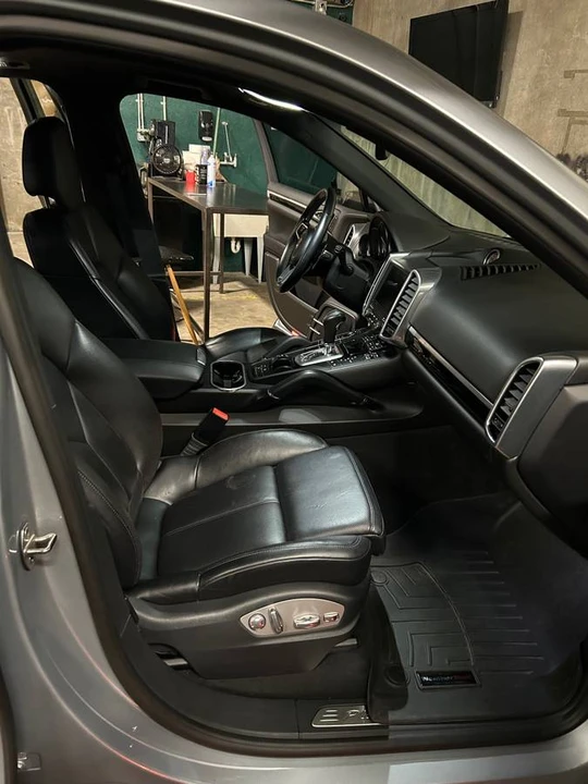 2017 Porsche 958 Cayenne - Image 11 of 24
