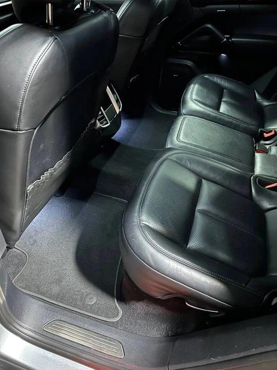 2017 Porsche 958 Cayenne - Image 16 of 24