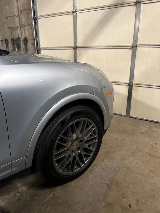 2017 Porsche 958 Cayenne - Image 2 of 24