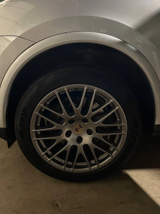 2017 Porsche 958 Cayenne - Image 6 of 24