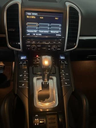 2011 Porsche 958 Cayenne - Image 15 of 17