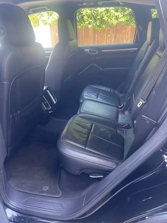 2011 Porsche 958 Cayenne - Image 10 of 17