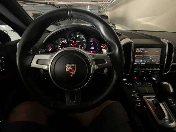 2011 Porsche 958 Cayenne - Image 16 of 17