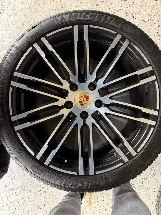 2012 Parts & Memorabilia Porsche Wheels - Image 2 of 9