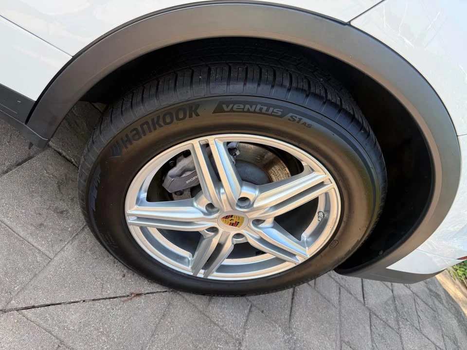 Porsche Cayenne - Image 3 of 9