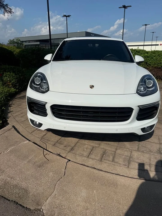 Porsche Cayenne - Image 4 of 9