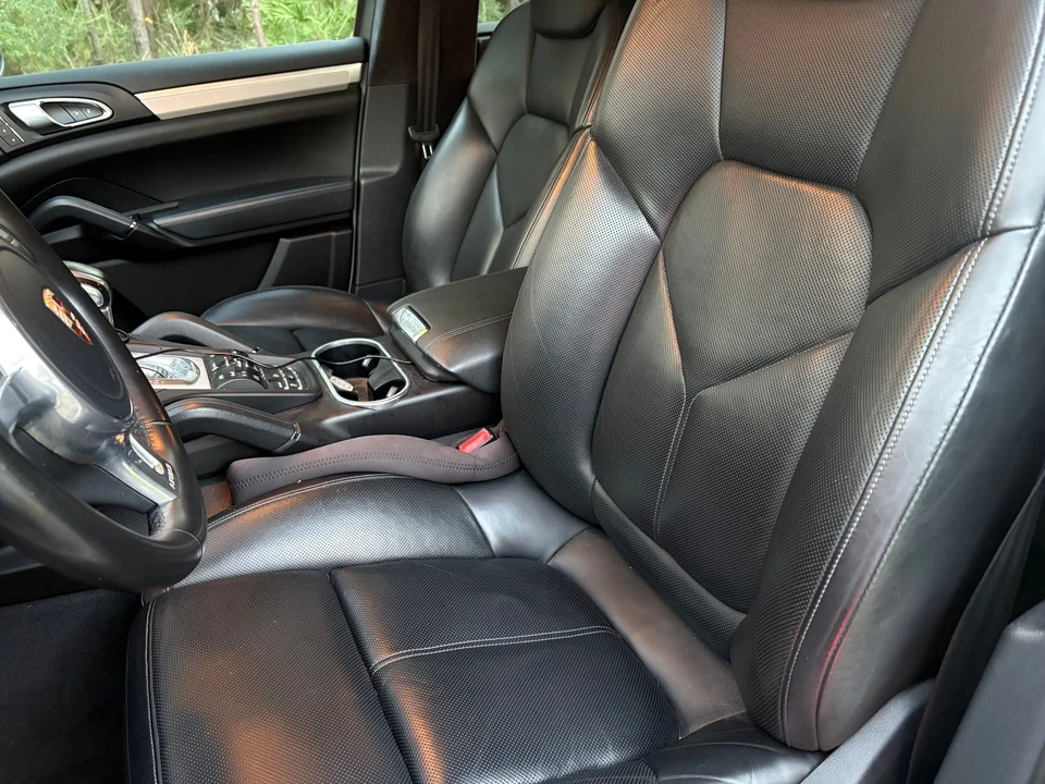 2013 Porsche 958 Cayenne GTS - Image 23 of 31