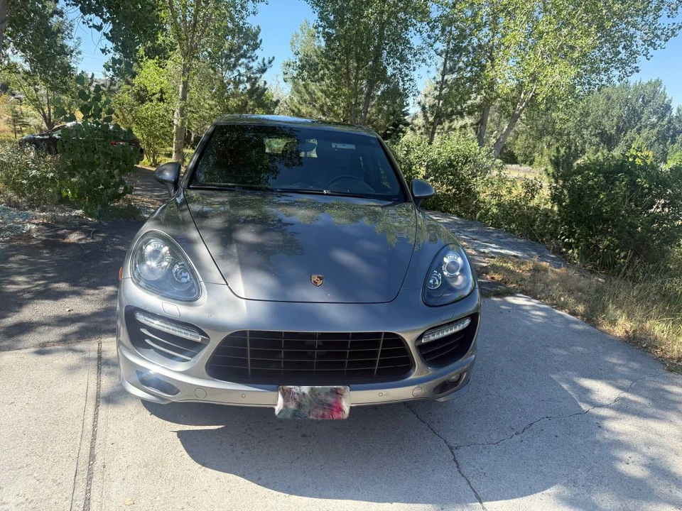 2014 Porsche 958 Cayenne GTS - Image 2 of 17