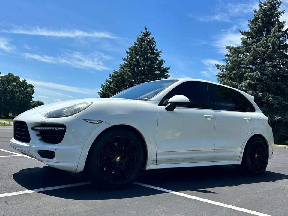 2013 Porsche 958 Cayenne GTS - Image 6 of 13