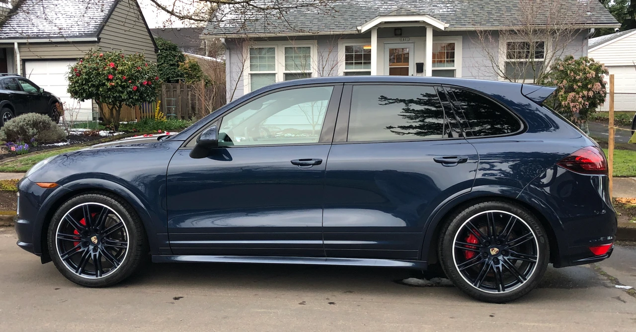 2013 Porsche 958 Cayenne GTS - Image 2 of 15