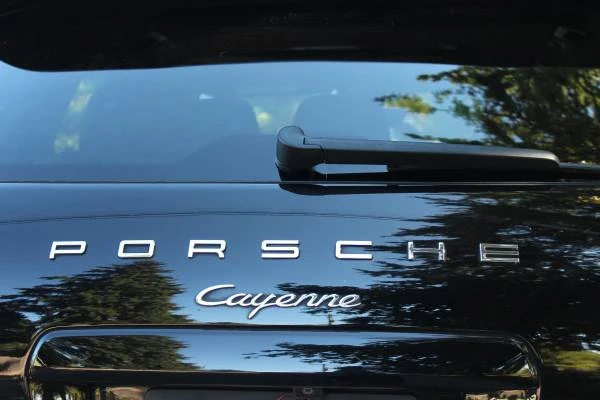 2014 Porsche 958 Cayenne - Image 9 of 16