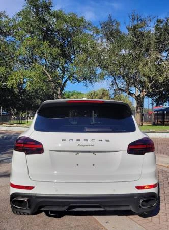 2017 Porsche 958 Cayenne - Image 8 of 21