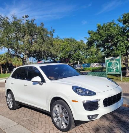 2017 Porsche 958 Cayenne - Image 2 of 21