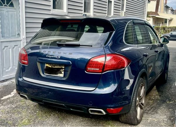 2011 Porsche 958 Cayenne S - Image 12 of 14