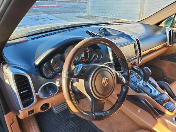 2011 Porsche 958 Cayenne S - Image 13 of 19