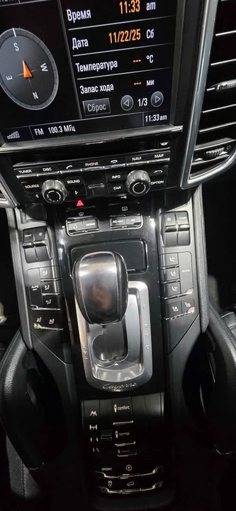 2011 Porsche 958 Cayenne S - Image 6 of 10
